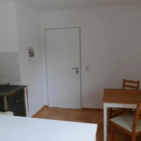 Lucy's Haus - Apartment